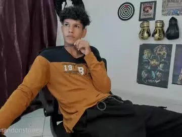 Offline brandonstonexl on Chaturbate