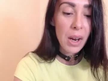 Offline brunettgirl_ on Chaturbate