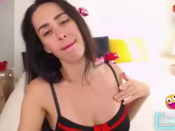 Offline brunettgirl_ on Chaturbate