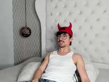 brycams3 on Chaturbate