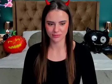 Offline calimoon_ on Chaturbate