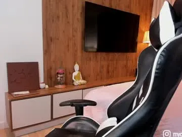 Offline camilagomezz on Chaturbate