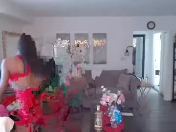 Freechat carliecreams on Chaturbate