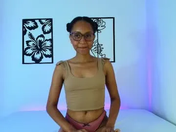 Offline carolina_baire on Chaturbate