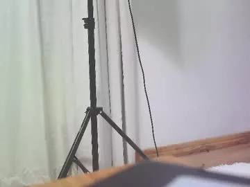 Offline carolinesampaio on Chaturbate