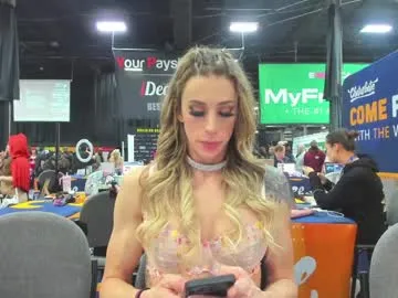 Offline caseykissesxoxo on Chaturbate