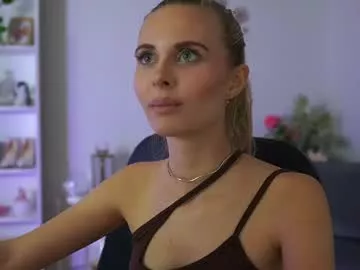 Offline catecrago_ on Chaturbate