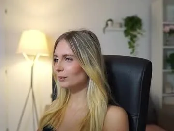 Offline catecrago_ on Chaturbate