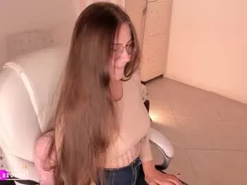 Offline cherry_blond_ on Chaturbate