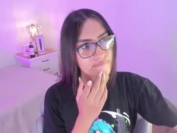 Offline cherrylady2 on Chaturbate