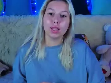 Freechat chloericci on Chaturbate