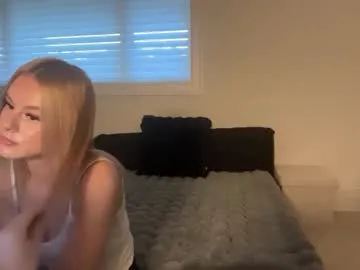 chloeros3e on Chaturbate