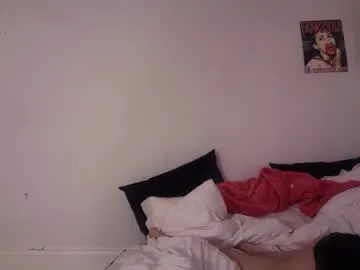 chloeros3e — spank booty  #skinny #booty [1111 tokens remaining]