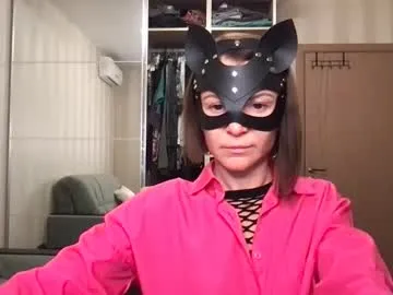 Offline cleo_catra on Chaturbate