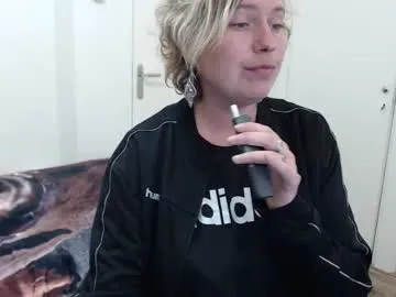 clittytastic on Chaturbate