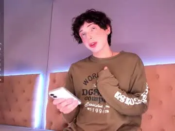 Offline colestorm on Chaturbate