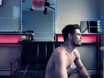 Offline coltoncullens on Chaturbate