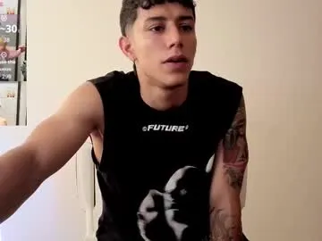 Freechat cristopher23_ on Chaturbate