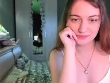 Freechat cutemivi on Chaturbate