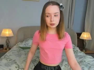 Offline darklycurious on Chaturbate