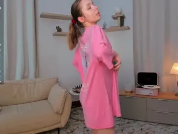 Offline darklycurious on Chaturbate