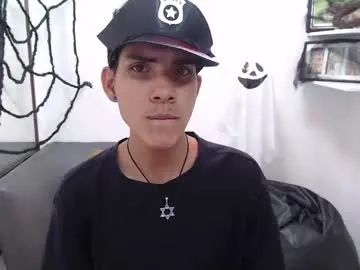 Offline david_925_ on Chaturbate