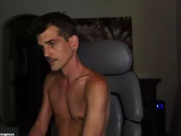 deviantill on Chaturbate