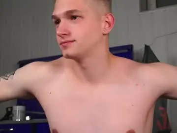 Offline dustyn_fox on Chaturbate