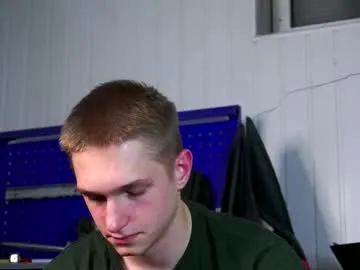 Offline dustyn_fox on Chaturbate