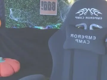 Offline dyna_bae on Chaturbate