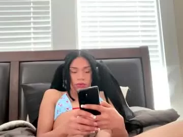 Offline dynasty313 on Chaturbate