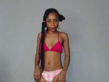 ellababy8 on Chaturbate 