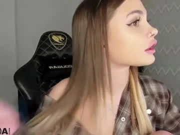 Freechat elsa_carterr on Chaturbate