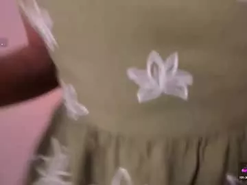 Freechat emily_brown04 on Chaturbate