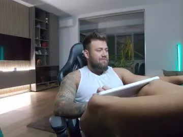 Offline enrikoblue on Chaturbate