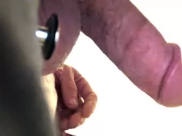 Offline eroticcloseups on Chaturbate