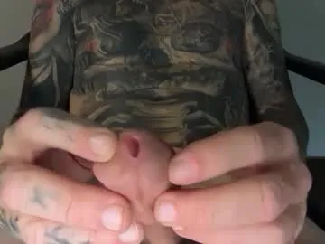 Offline eroticcloseups on Chaturbate