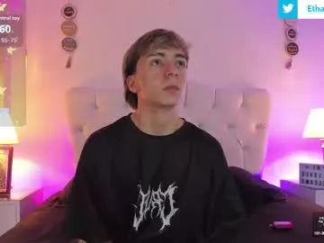 Offline ethan_and_ava on Chaturbate