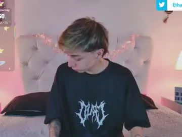 Offline ethan_and_ava on Chaturbate