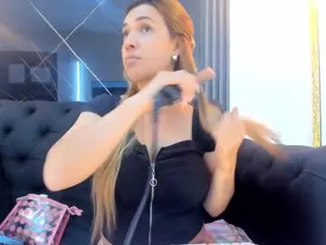 Offline evaloviaa_ on Chaturbate