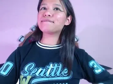 Offline evybubbles_ on Chaturbate