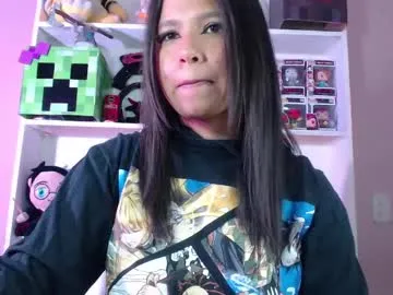 Offline evybubbles_ on Chaturbate