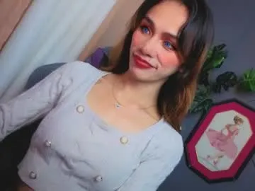 Offline familystroke_twinny8 on Chaturbate