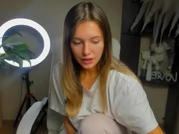 Offline foxy_blond on Chaturbate