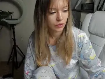 Offline foxy_blond on Chaturbate