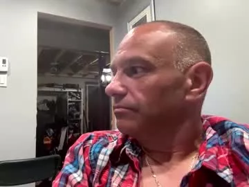 Offline frankyjones8989 on Chaturbate