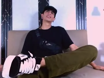 franvill_trato on Chaturbate