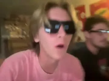 Offline gavinnumbers on Chaturbate