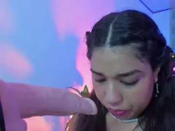 giselle_upp — GOAL: cover my face with saliva [148 tokens remaining] Hey Love, destroys my throat andhas that my stomach fluids come out  #deepthroat #saliva #messy #bbc #fuckmachine