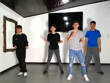 Offline gnecos on Chaturbate